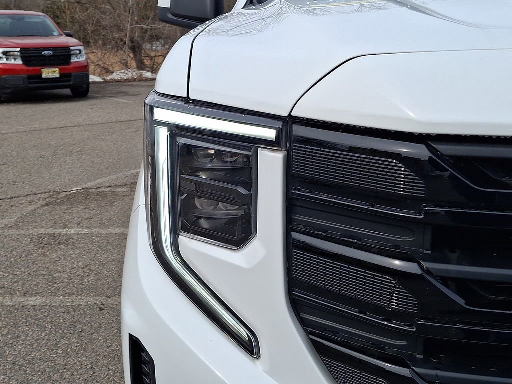 Used 2023 GMC Sierra 1500 Elevation image 12