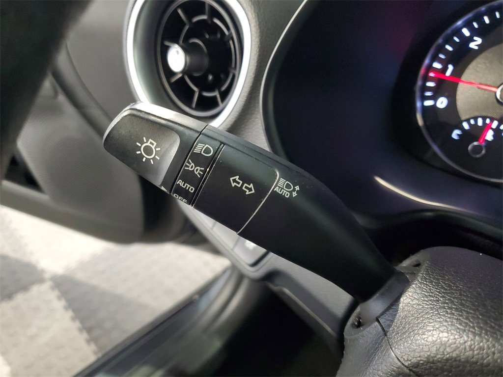 Certified 2022 Kia Forte LXS w/ LXS Technology Package image 28