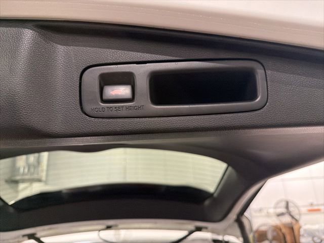 Used 2020 Honda CR-V Touring image 13