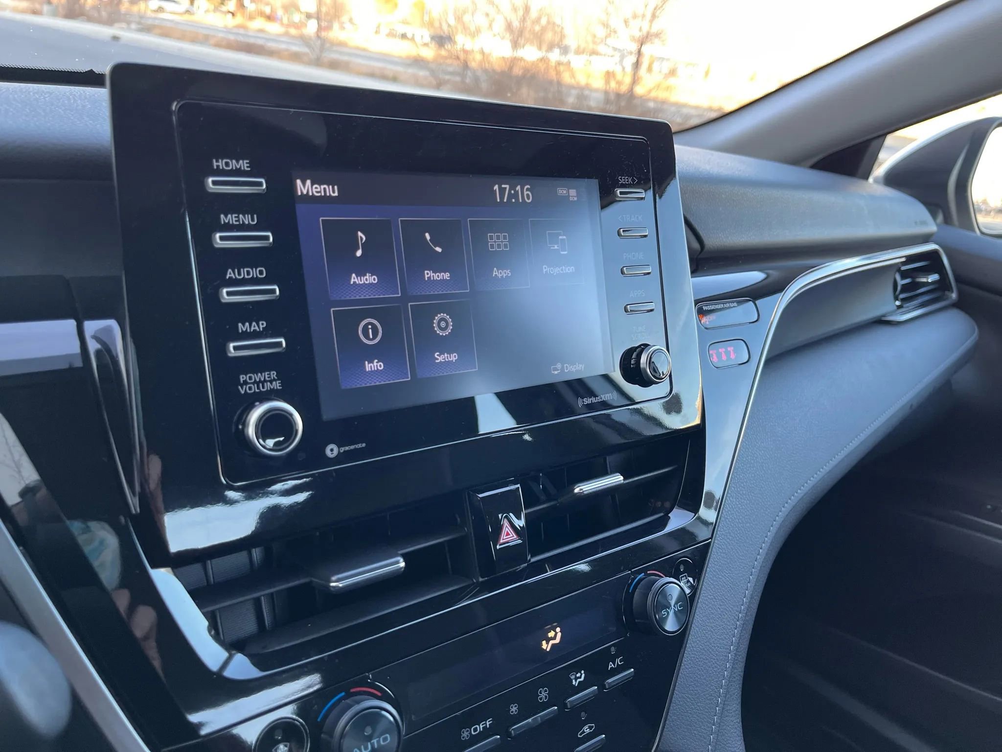 Used 2024 Toyota Camry LE image 20