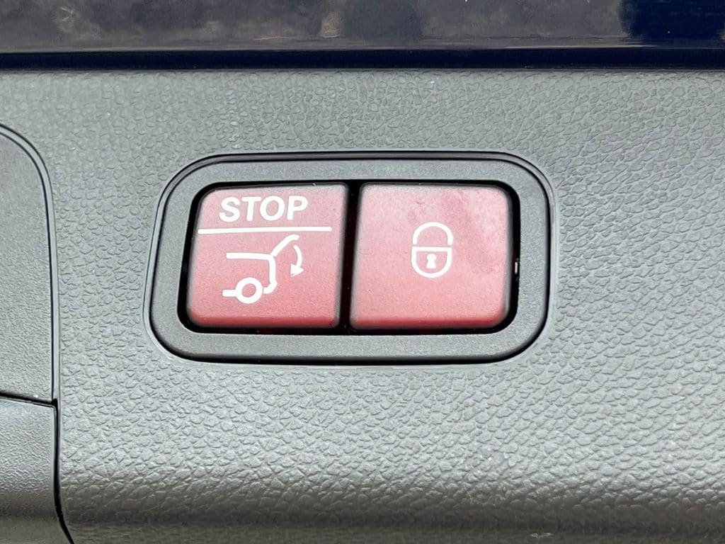 Certified 2022 Mercedes-Benz GLC 300 4MATIC image 40