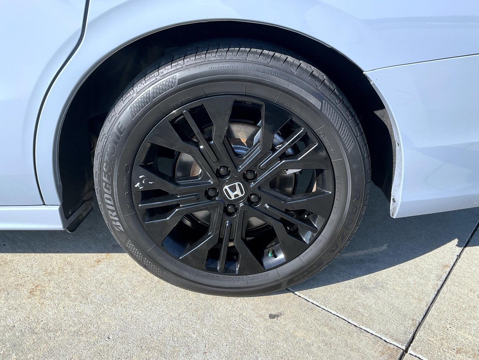 Used 2025 Honda Odyssey Sport-L image 24