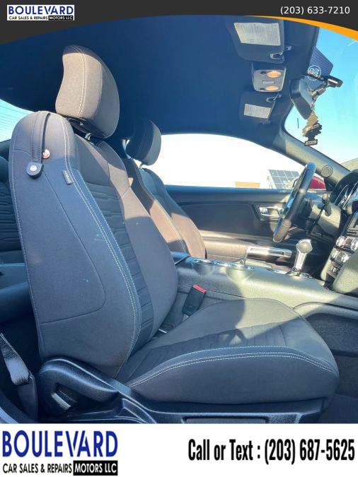 Used 2016 Ford Mustang Coupe image 15