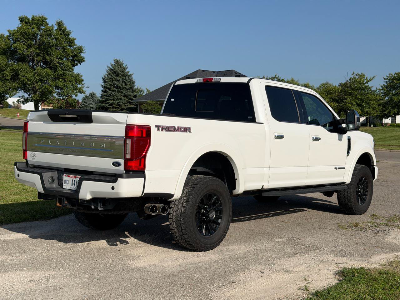 Used 2020 Ford F350 Platinum w/ Tremor Off-Road Package AWD/4WD image 10