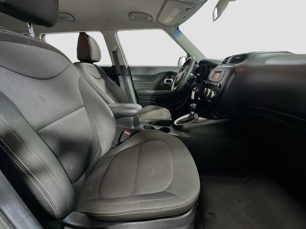 Used 2016 Kia Soul FWD image 25