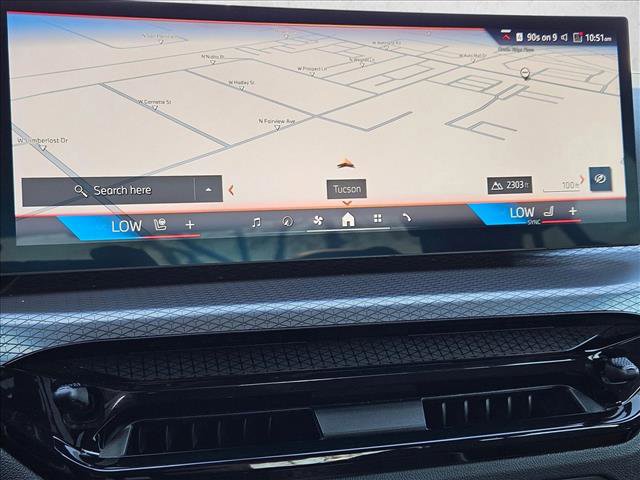 Certified 2025 BMW 330i Sedan w/ Convenience Package image 19