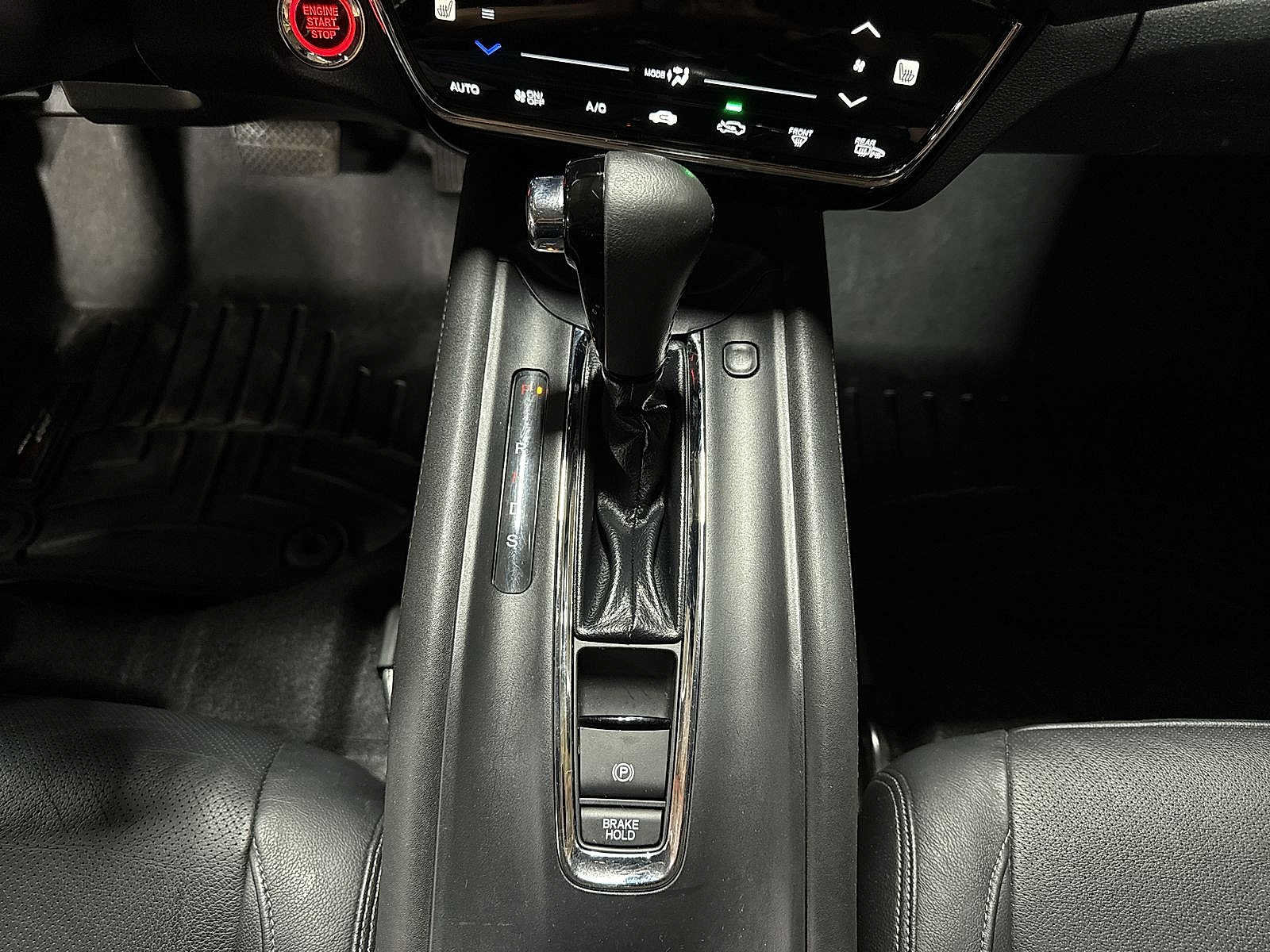 Used 2020 Honda HR-V Touring image 31
