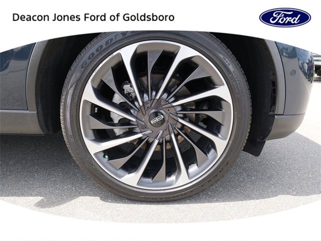 Used 2023 Lincoln Aviator Reserve w/ Equipment Group 201A image 10