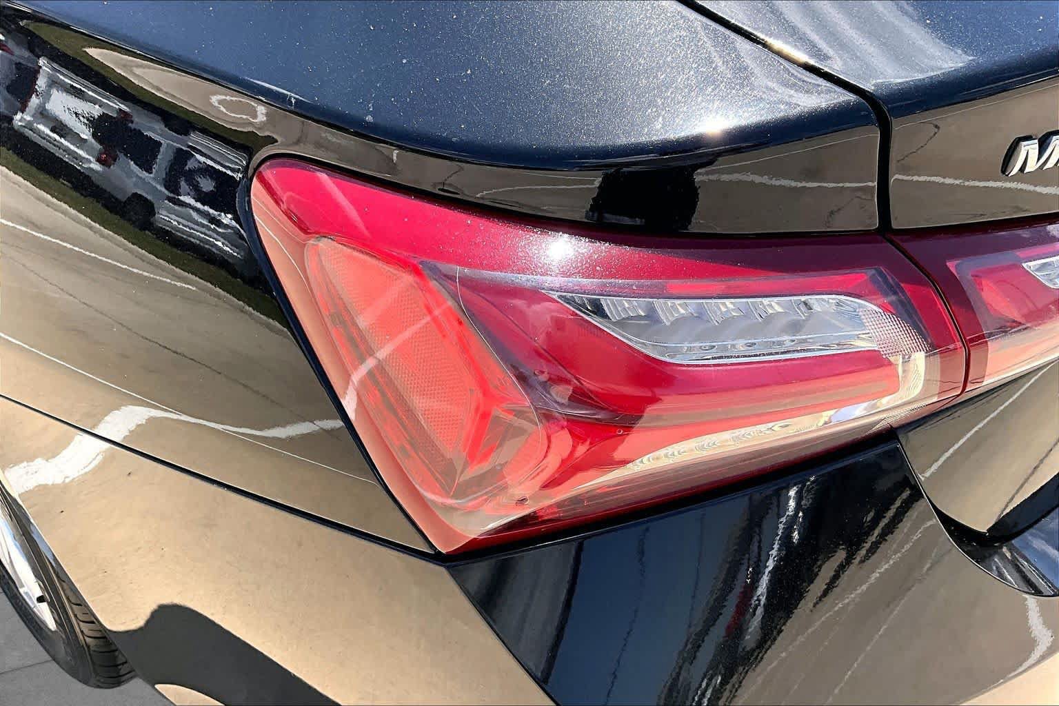 Used 2021 Chevrolet Malibu LT FWD image 28