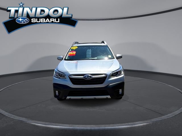 Certified 2022 Subaru Outback Limited AWD/4WD image 3