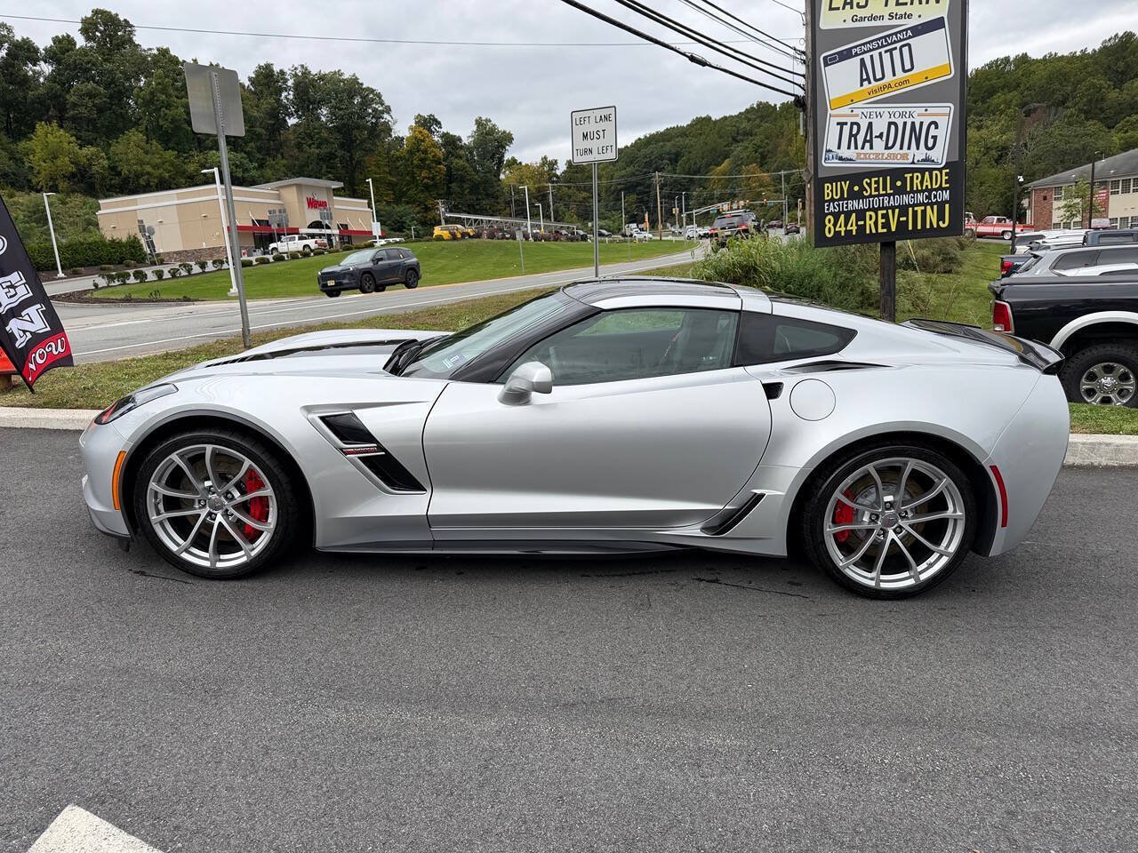 Used 2019 Chevrolet Corvette Grand Sport RWD image 3