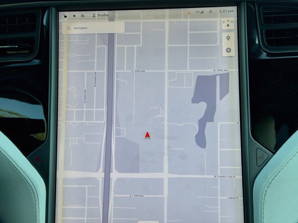 Used 2018 Tesla Model X 100D AWD/4WD image 29