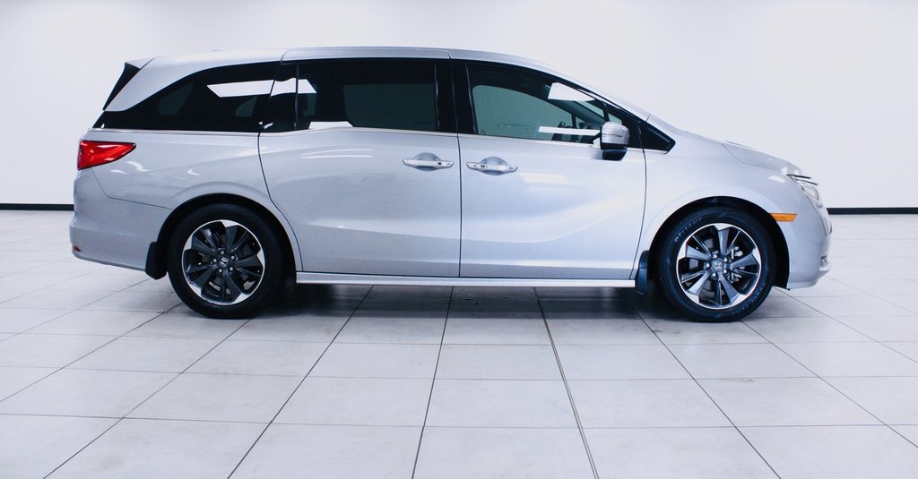 Used 2023 Honda Odyssey Elite image 9
