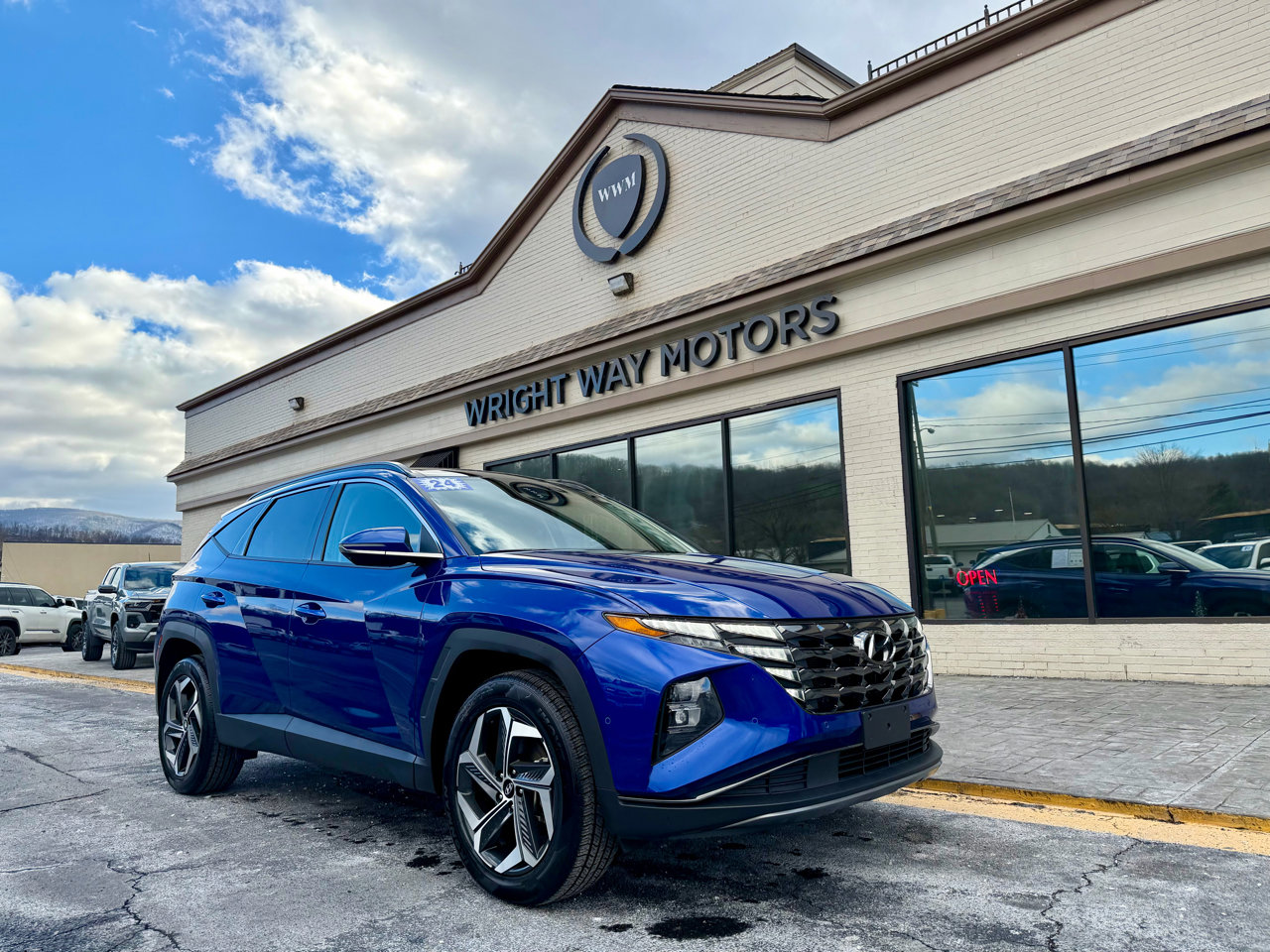 Used 2024 Hyundai Tucson Limited image 1