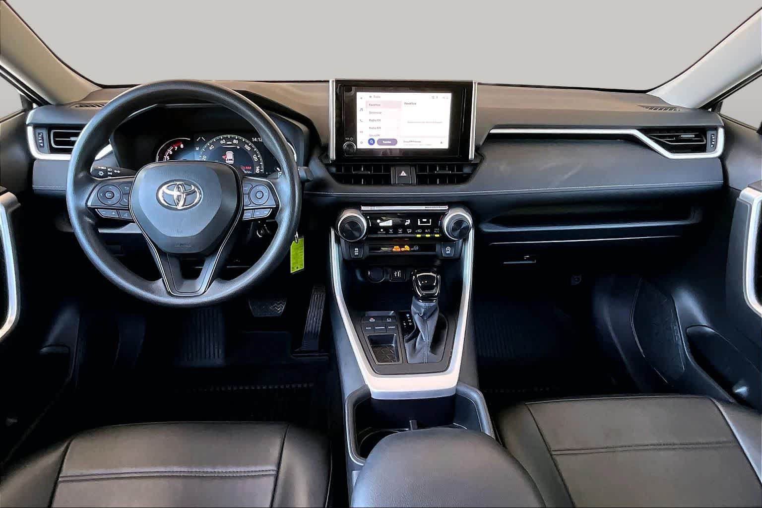 Certified 2025 Toyota RAV4 LE FWD image 27