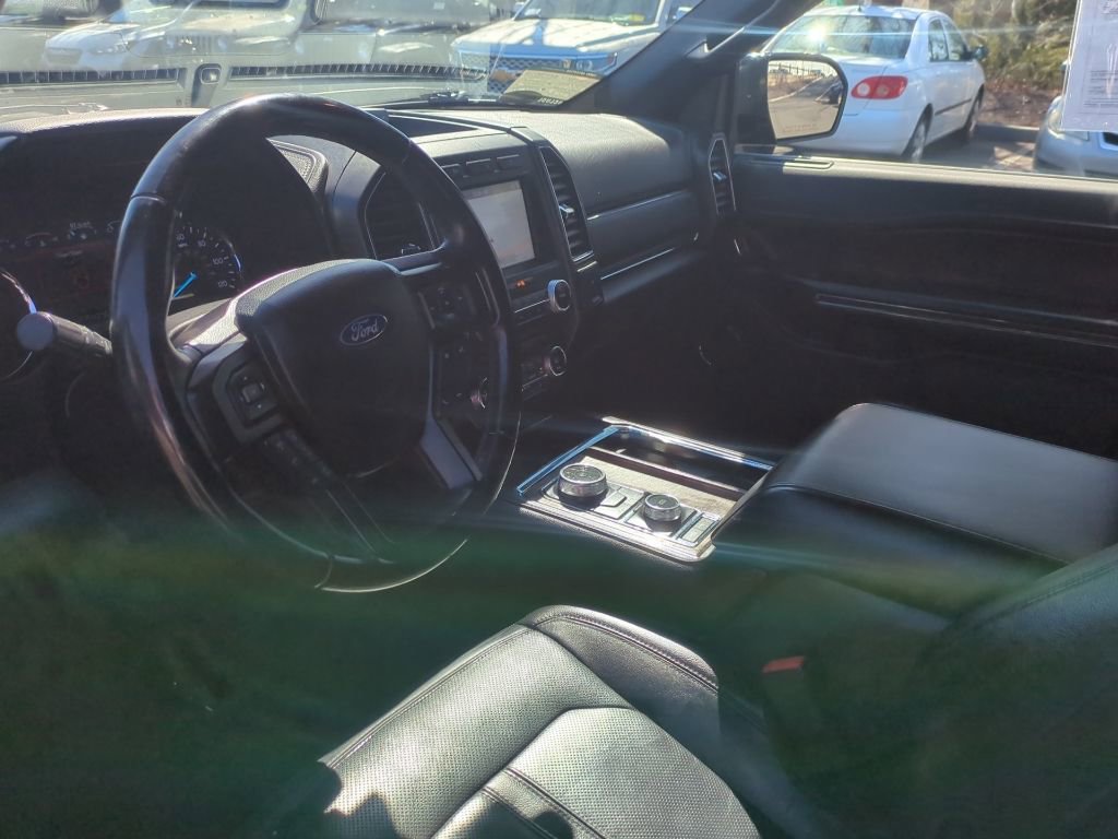 Used 2018 Ford Expedition Limited w/ Equipment Group 301A image 10