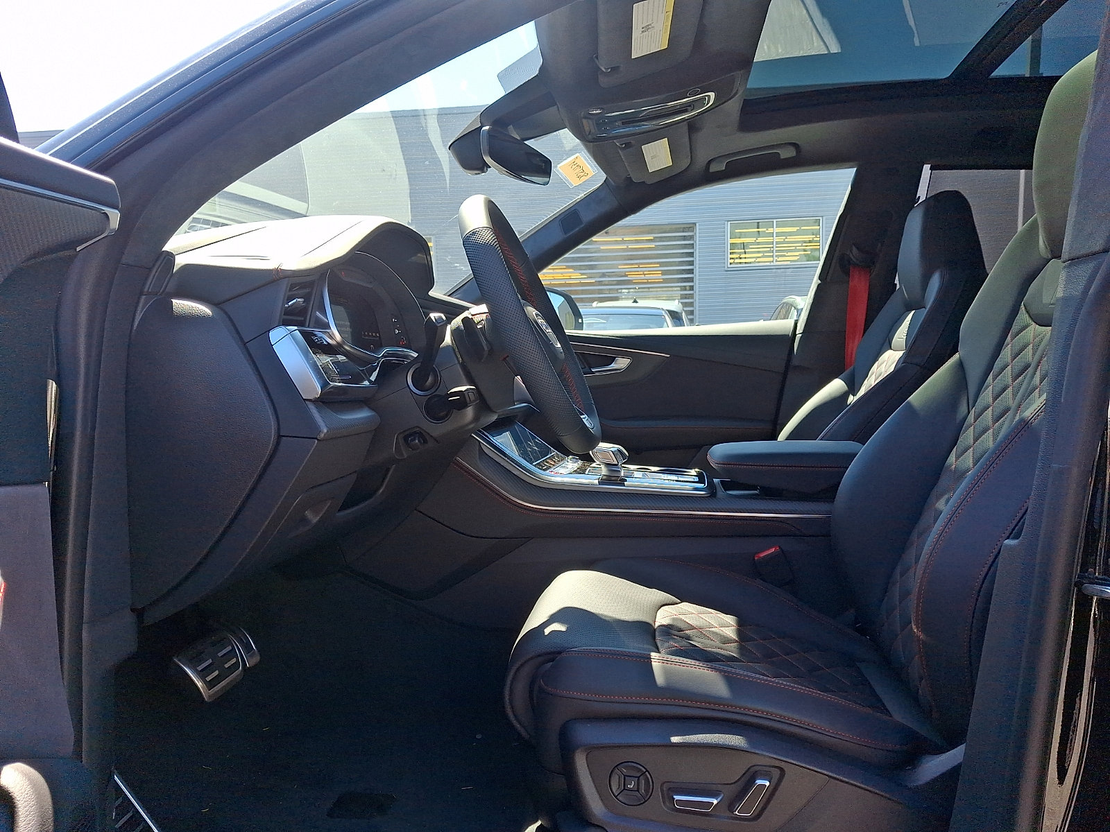 New 2026 Audi SQ8 Prestige image 9