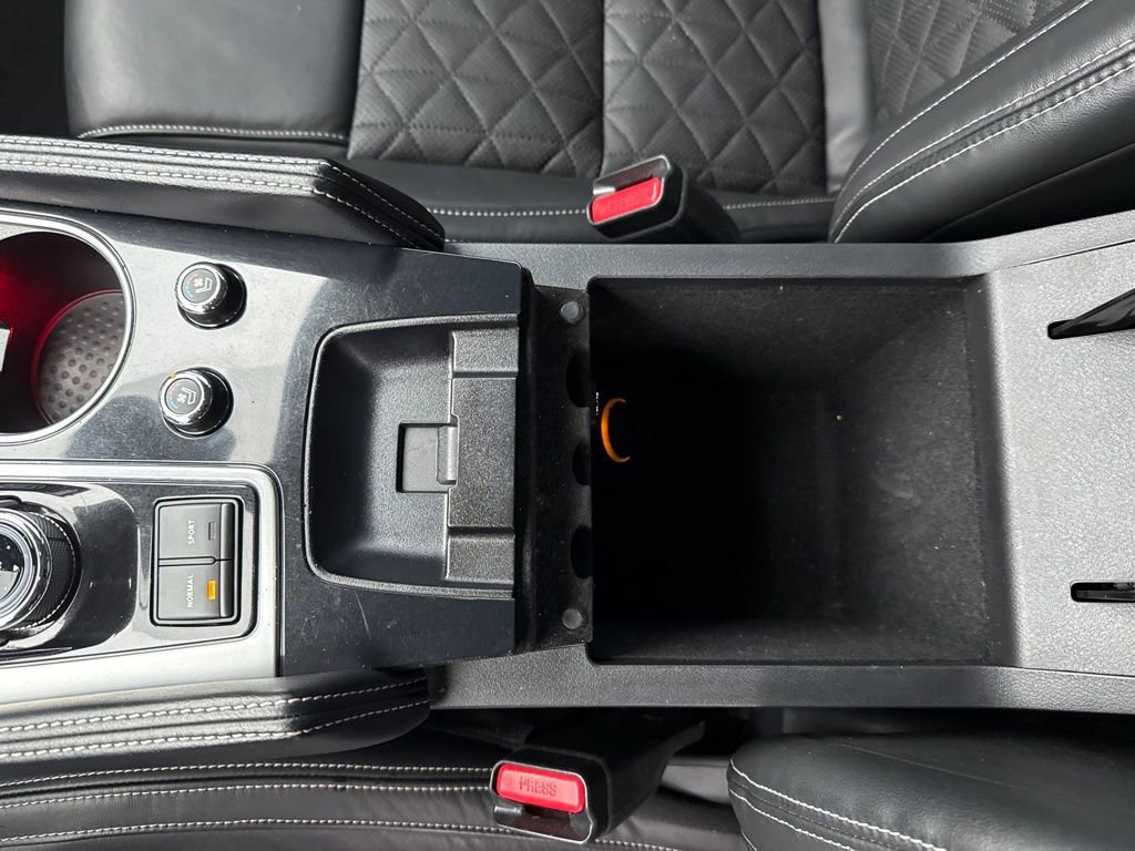 Used 2017 Nissan Maxima Platinum w/ Interior Lighting Package image 29