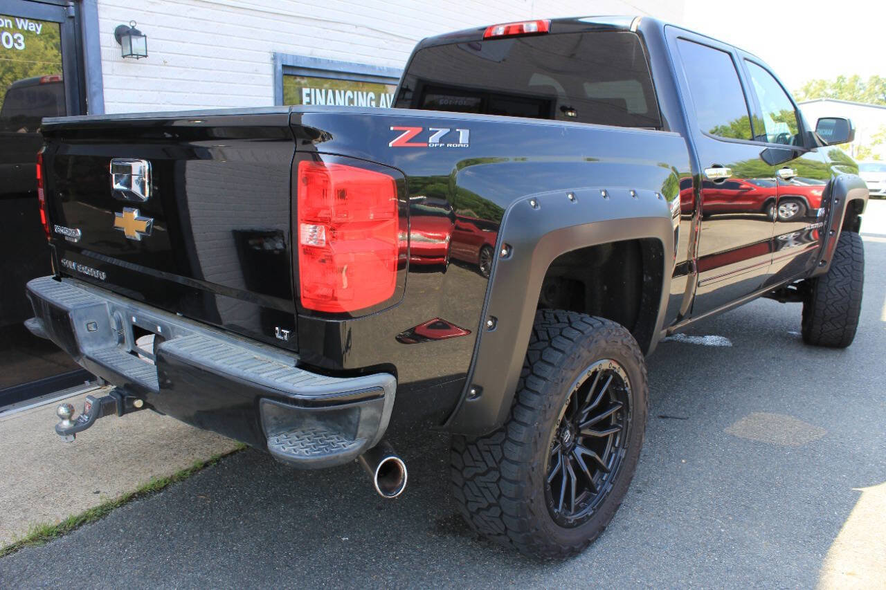 Used 2018 Chevrolet Silverado 1500 LT w/ All Star Edition AWD/4WD image 9