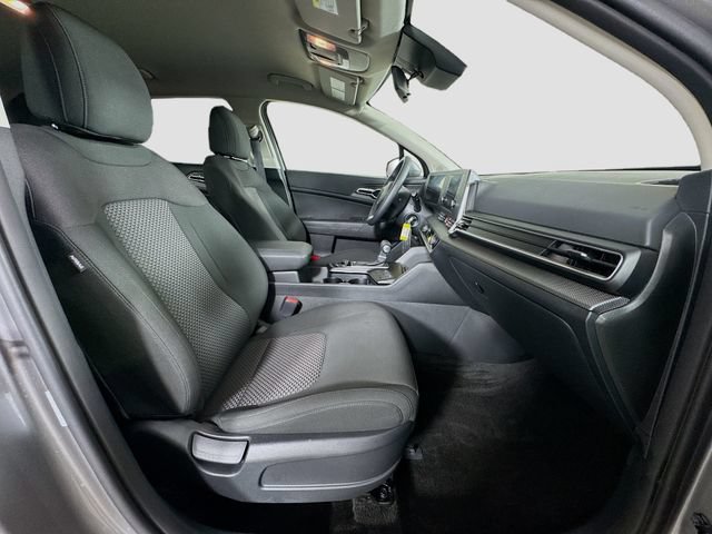 Used 2025 Kia Sportage LX AWD/4WD image 29
