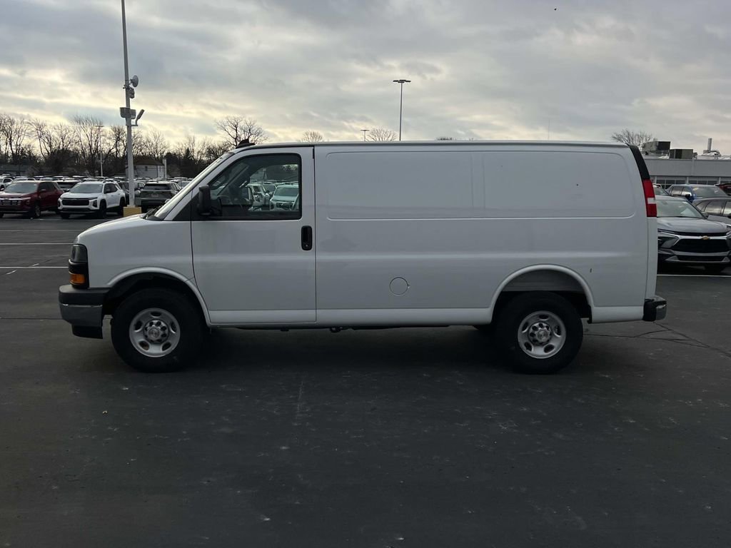 New 2025 Chevrolet Express 2500 w/ Driver Convenience Package video 2