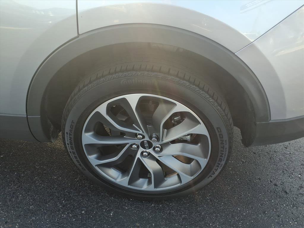 Used 2023 Lincoln Nautilus Reserve image 8