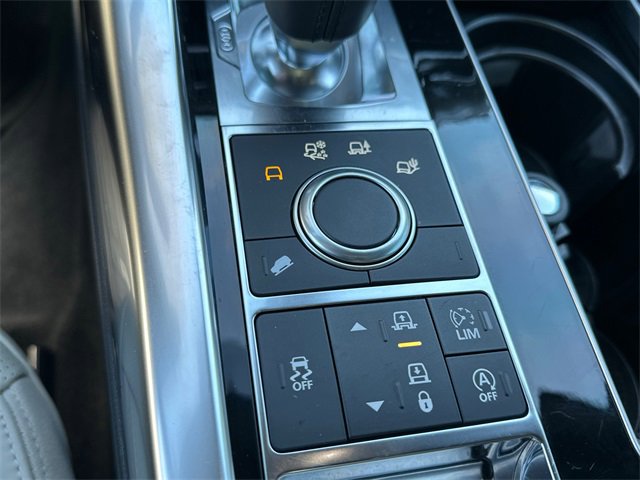 Used 2017 Land Rover Range Rover Sport HSE image 25