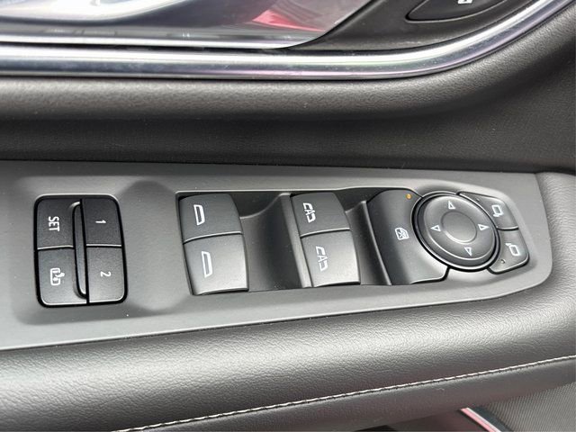 Used 2021 Chevrolet Tahoe LT image 35