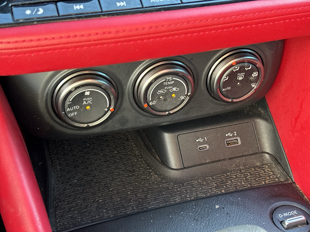Used 2023 Nissan Z w/ Floor Mat Package (L93) RWD image 22