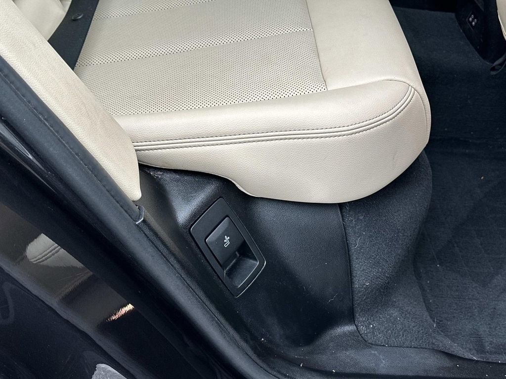 Used 2023 BMW X3 xDrive30i w/ Premium Package image 35