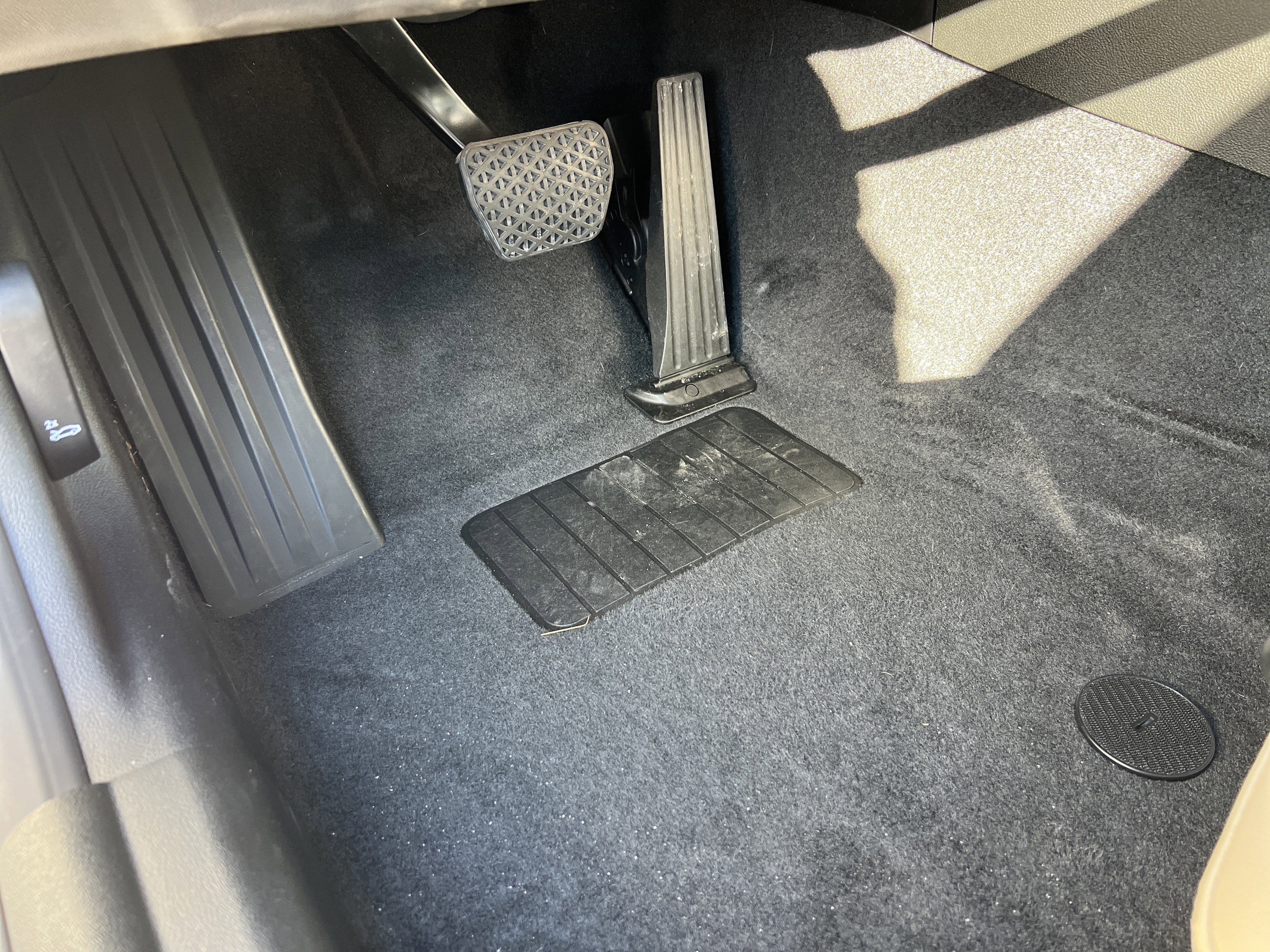 Certified 2025 BMW 230i Coupe image 17