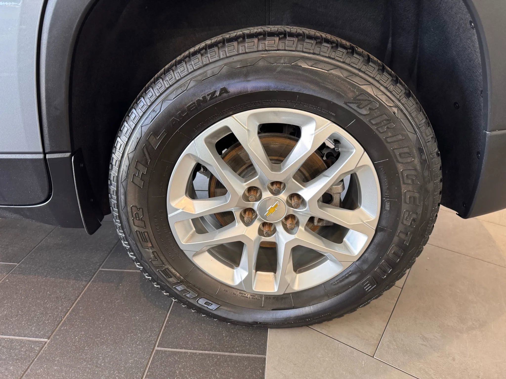 Used 2020 Chevrolet Traverse LS image 39