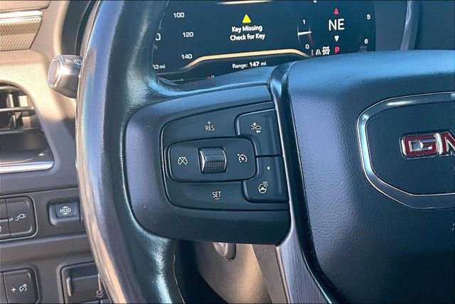 Used 2022 GMC Yukon XL AT4 w/ AT4 Premium Plus Package AWD/4WD image 11