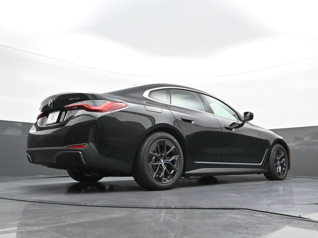 New 2026 BMW i4 xDrive40i w/ Premium Package AWD/4WD image 28