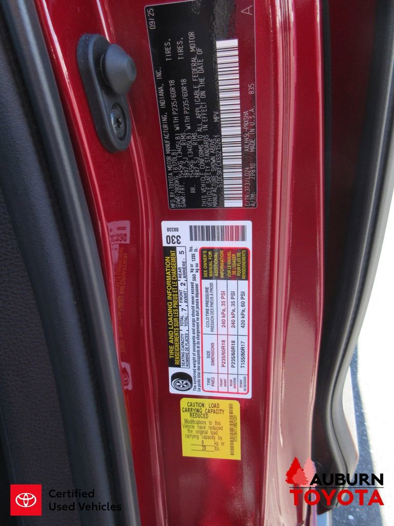 Certified 2025 Toyota Sienna XSE w/ XSE Premium Package image 37