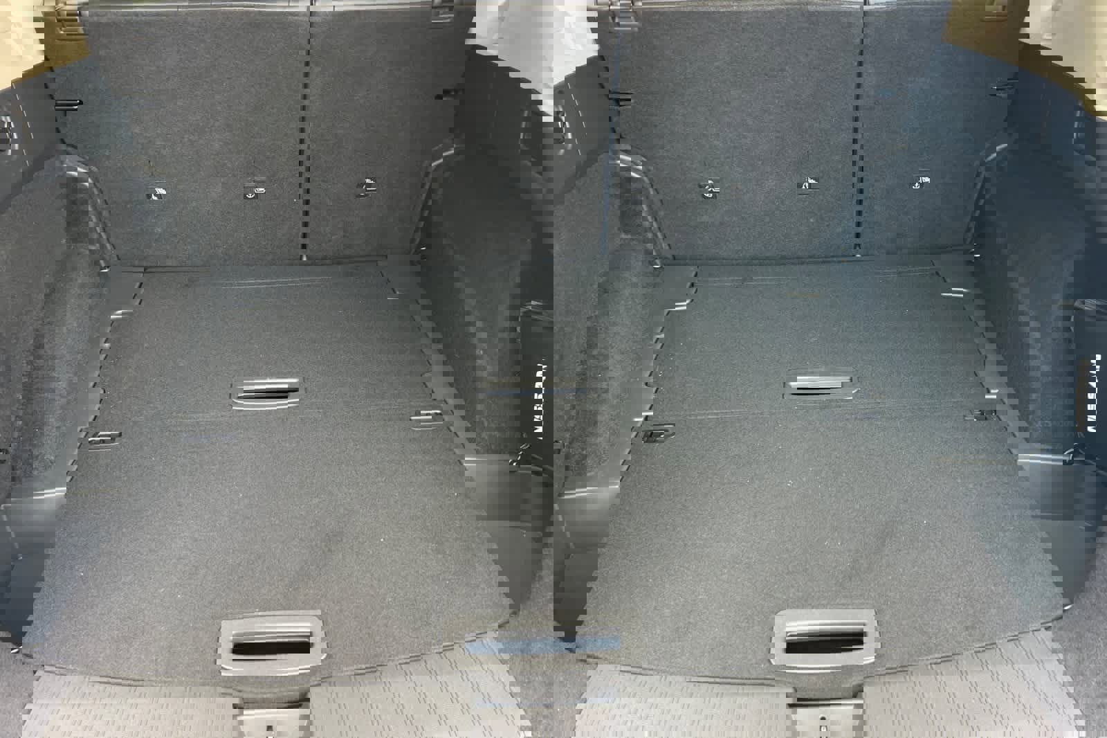 Used 2021 Nissan Rogue SL w/ Premium Package image 16