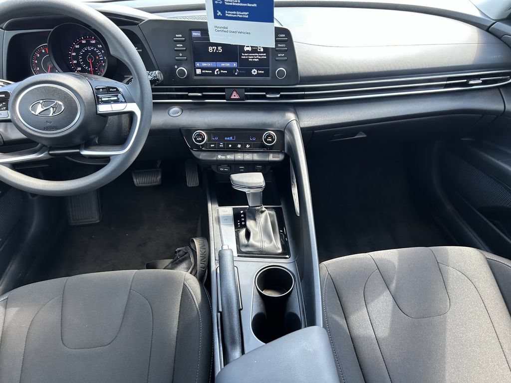 Certified 2023 Hyundai Elantra SEL FWD image 17