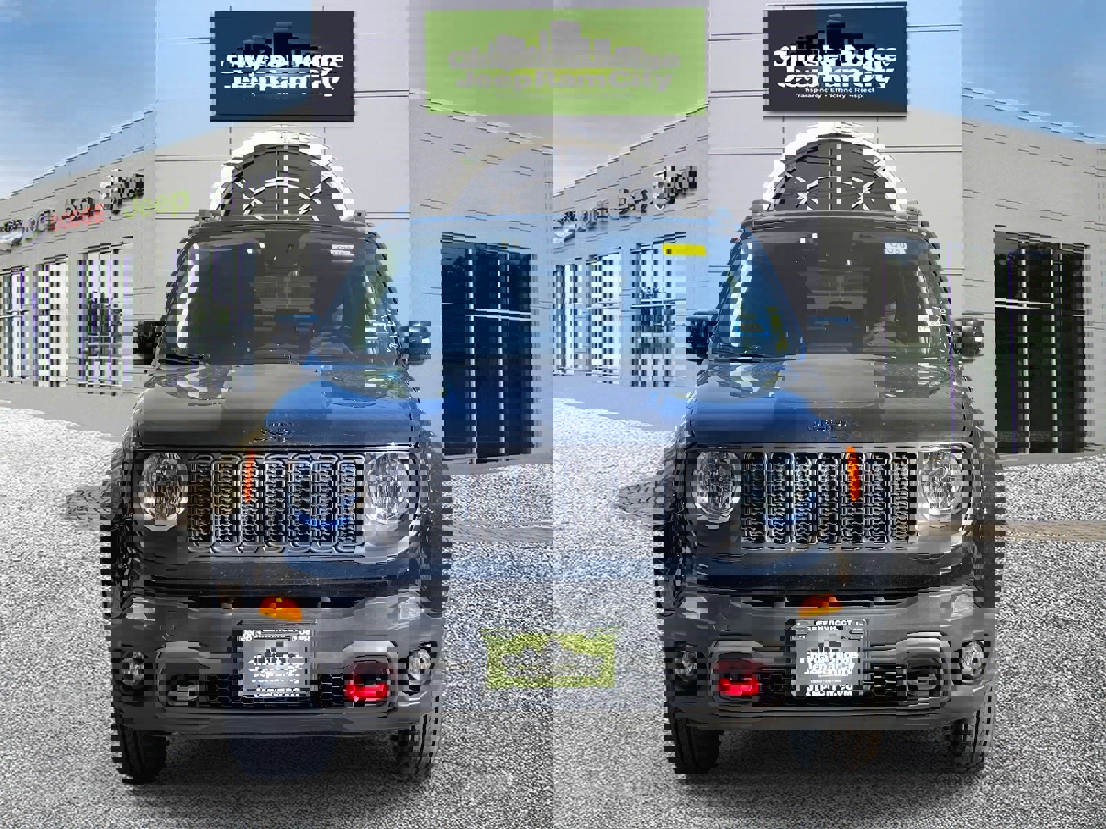 Used 2023 Jeep Renegade Trailhawk image 2