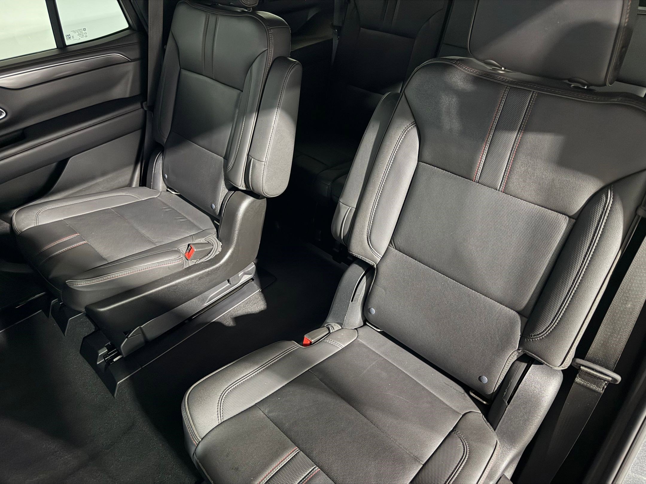 Used 2022 Chevrolet Tahoe RST w/ Luxury Package RWD image 36