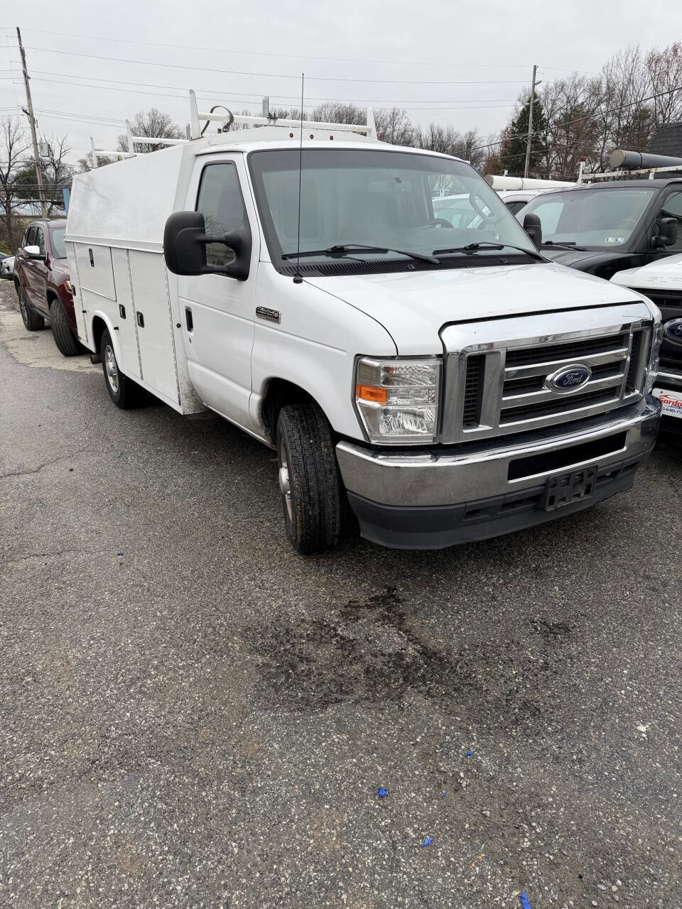 Used 2021 Ford E-350 and Econoline 350 Super Duty w/ Power Windows & Locks Group RWD image 4