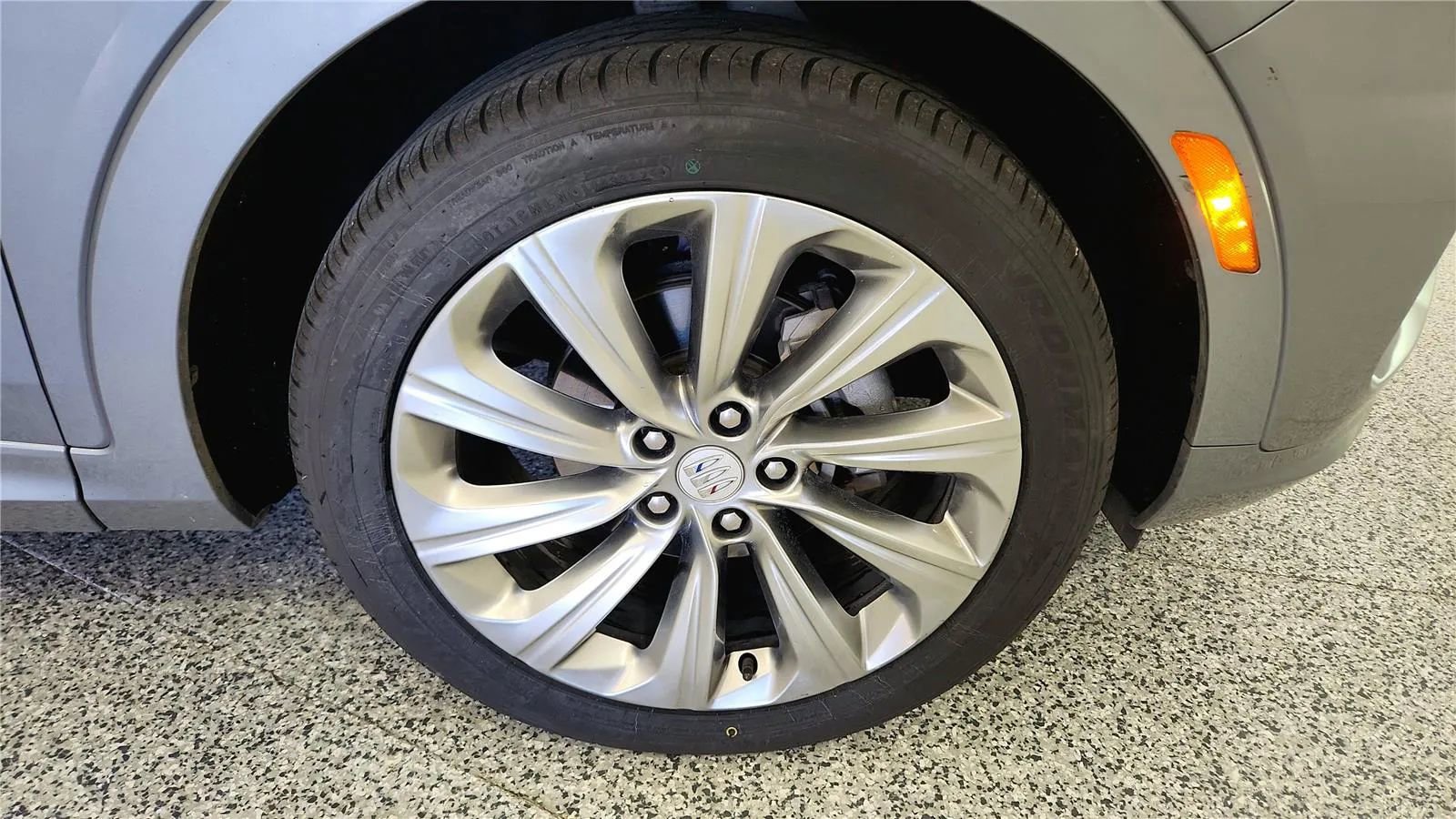 Used 2024 Buick Envista Avenir image 13