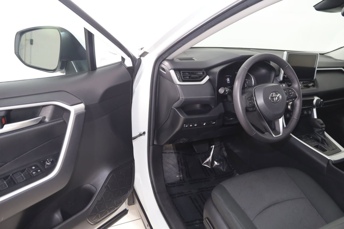 Used 2024 Toyota RAV4 XLE w/ Convenience Package AWD/4WD image 48