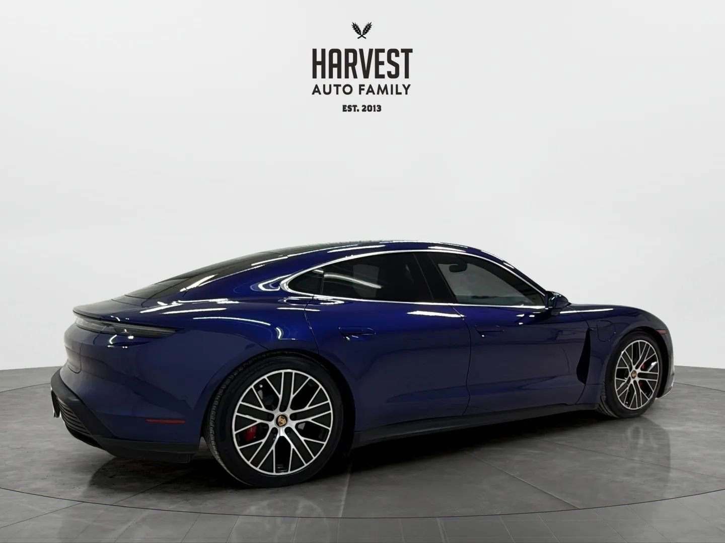 Used 2020 Porsche Taycan 4S image 6