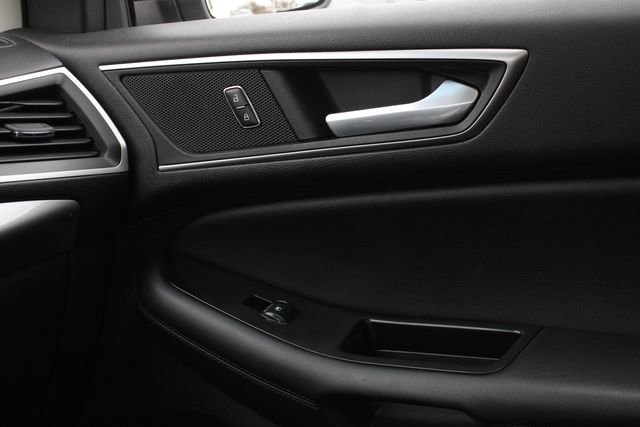 Used 2016 Ford Edge SEL w/ Equipment Group 201A image 21