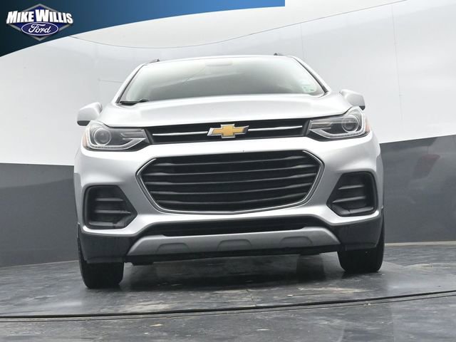 Used 2018 Chevrolet Trax LT w/ LT Convenience Package FWD image 18