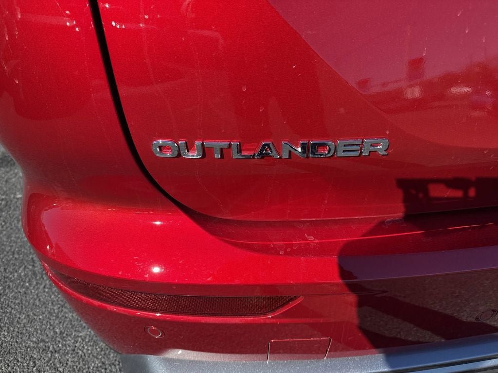 New 2025 Mitsubishi Outlander SE image 6