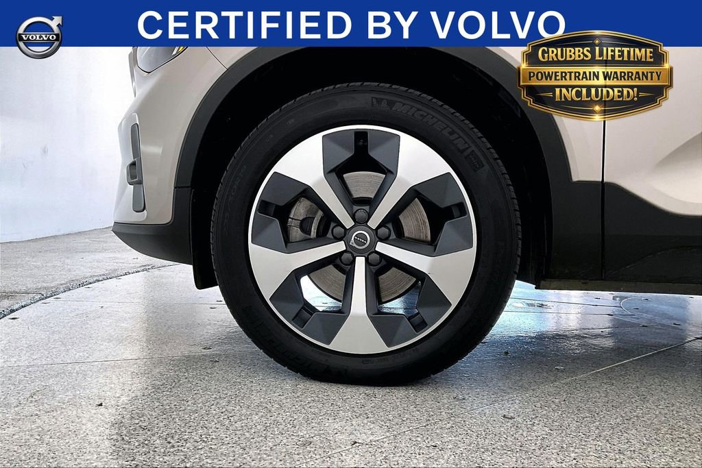 Used 2023 Volvo XC40 B5 Plus w/ Protection Package Premier AWD/4WD image 10