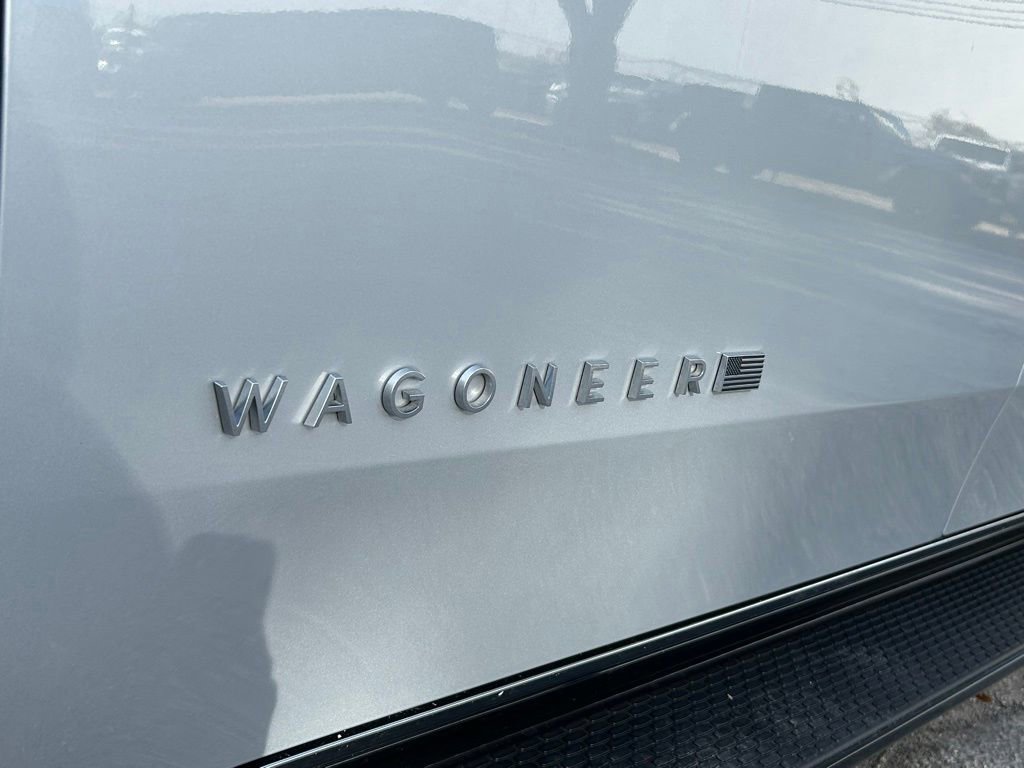 Certified 2024 Jeep Wagoneer L Base image 30