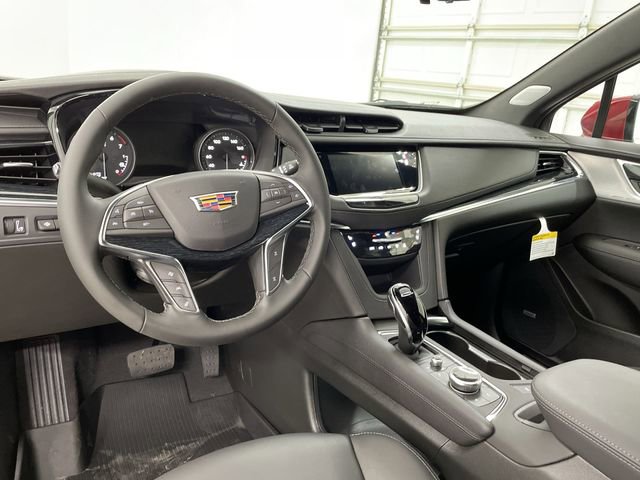 New 2025 Cadillac XT5 Premium Luxury w/ Technology Package AWD/4WD image 22