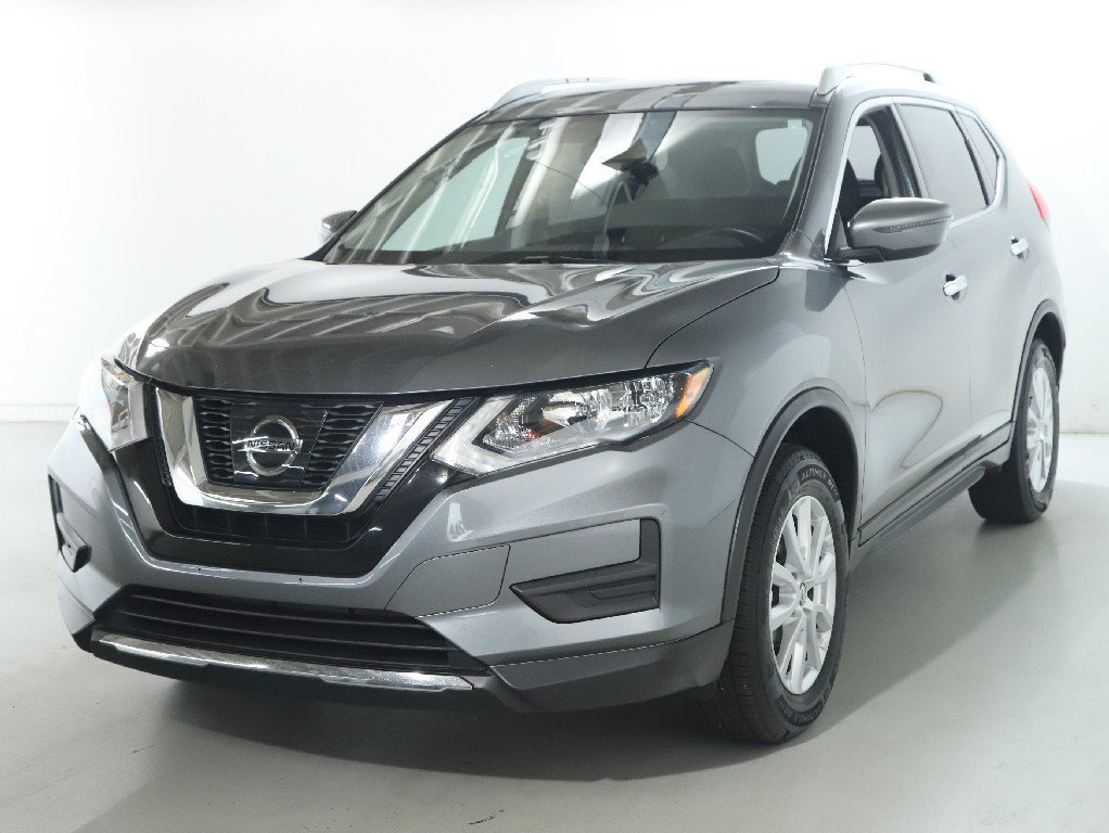 Used 2017 Nissan Rogue SV w/ Sun & Sound Touring Package AWD/4WD image 5